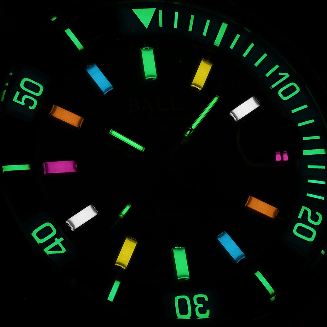 BALLWatchCo's tweet photo. Made with sapphire, the inner diving bezel is illuminated by micro gas tubes. The luminosity shines automatically and combats the black expanse of any environment.⁠ https://t.co/D0JAMtGojA