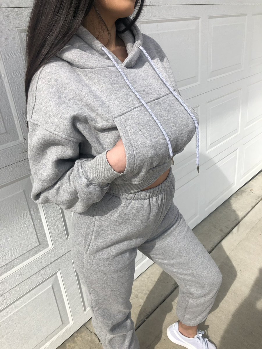 shopparuparo's tweet photo. A crop set that can transition from season to season and a timeless staple in the loungewear wardrobe. MEGHAN is a classic grey that can be dressed up or kept casual. https://t.co/TlpD9L1oiC