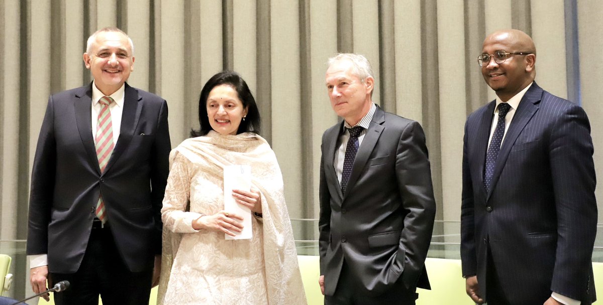 IndiaUNNewYork's tweet photo. Launched!

Today, PRs of 🇮🇳, Belgium 🇧🇪  &amp; South Africa 🇿🇦 launched the Group of Friends of Science for Action.

The 🌍 needs real, tangible &amp; sustainable solutions to multiple crises. This Group is a critical step towards achieving #SDGs, through evidence-based decision-making. https://t.co/2Usz1ogds9