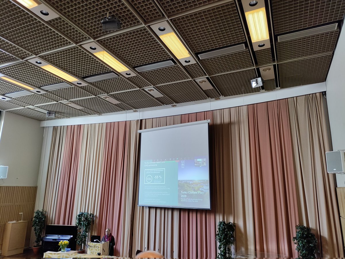 BilolaT's tweet photo. It was a pleasure to listen to this presentation by my former colleague @RuuskaNiina about #naturebased solutions as part of @cityofturku #climatepolicy. During the break, we shared interesting conversations about other aspects from the residents' perspective. #ACCCImpact Week https://t.co/SAWZKstHTX