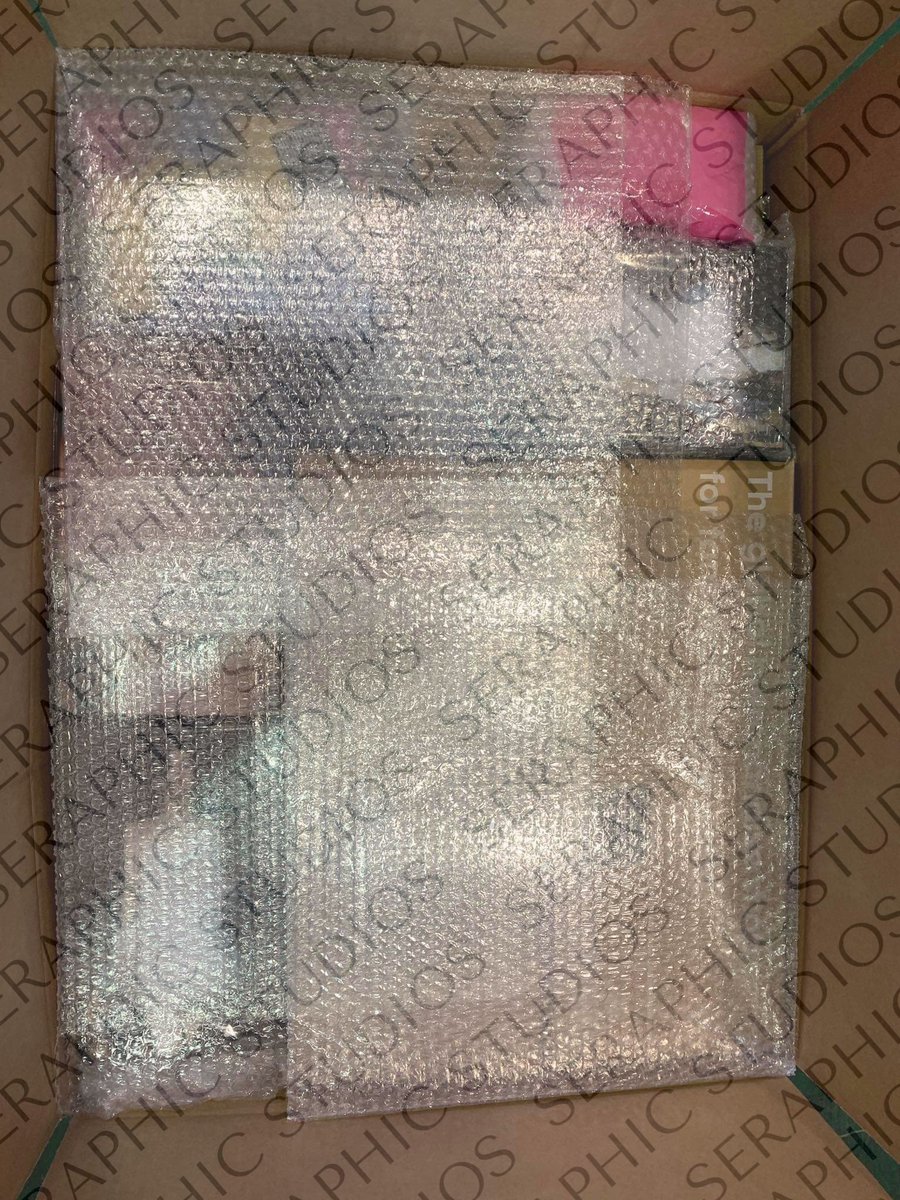 Seraphic_Studio's tweet photo. — BOX 29 📦
-ˏˋ #SS_Updates ˊˎ-
ETA: LATE APRIL
SEALED
• LE SSERAFIM LIGHTSTICK
• BLACKPINK HAMMERBONG V2
• JISOO Album PH GO
• ERIBONG V3
• NCT AY-YO
• JIMIN “Face” Album
• Lemona Gyeol Collagen
++ BOXSHARE ITEMS https://t.co/Pzy4nLtZV5