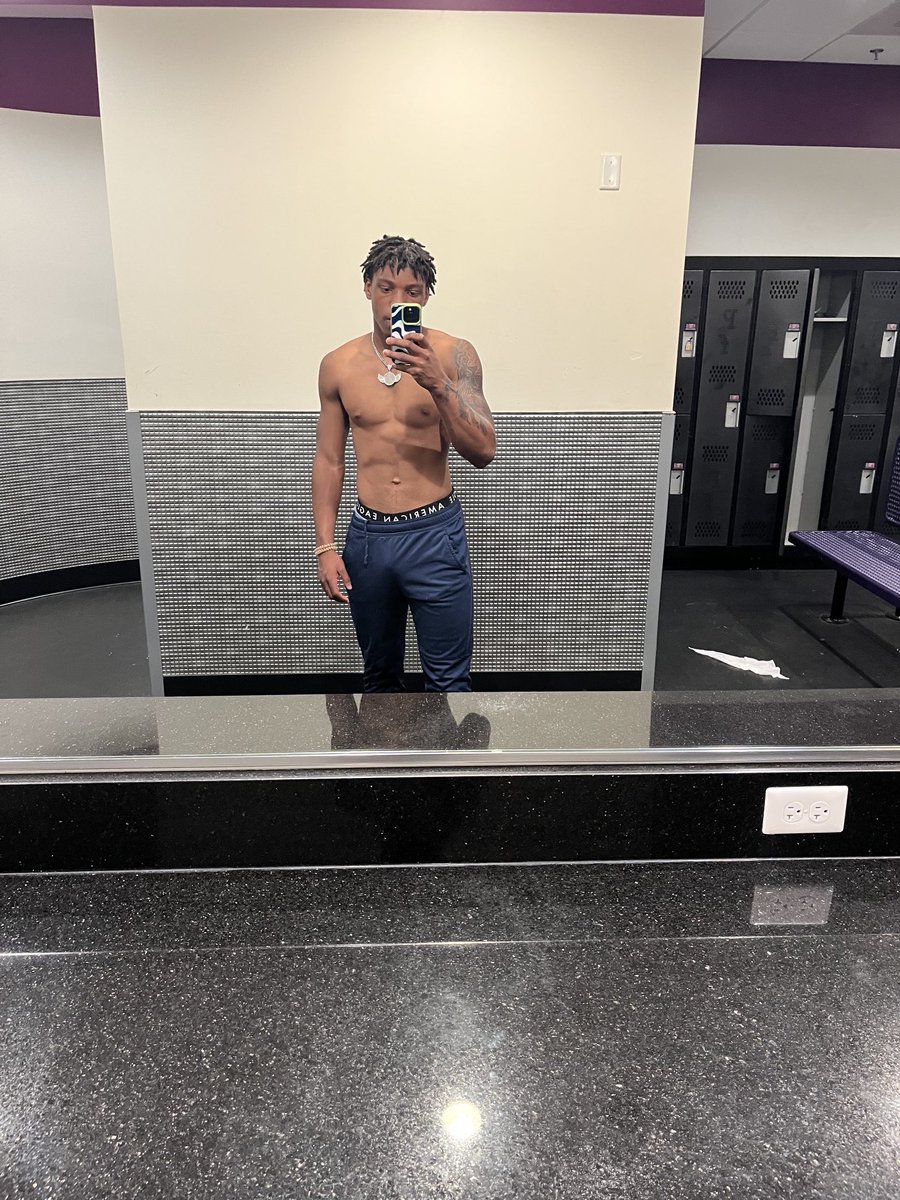 lockedowncb's tweet photo. Had a great workout today 🏋🏾 https://t.co/lL3QJM4Jf6
