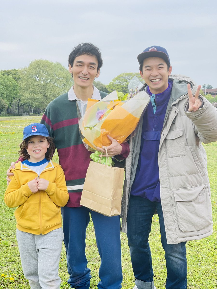 lukespeakmanact's tweet photo. #拾われた男 one year ago I stepped off the plane in Tokyo to begin one of the most exciting and unbelievable opportunities of my life-I am forever honored and grateful to be given the role of Sean in #lostmanfound and will never forget the friends I made! #tsuyoshikusanagi #smap https://t.co/9dPfNtXVLY