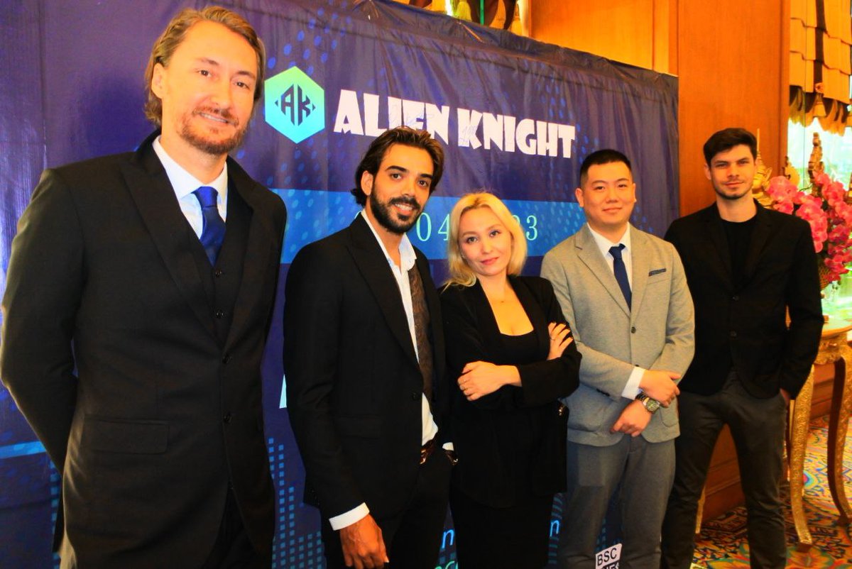 AlienKnightGO's tweet photo. Highlights of the launch party! https://t.co/XHF00IDQmV