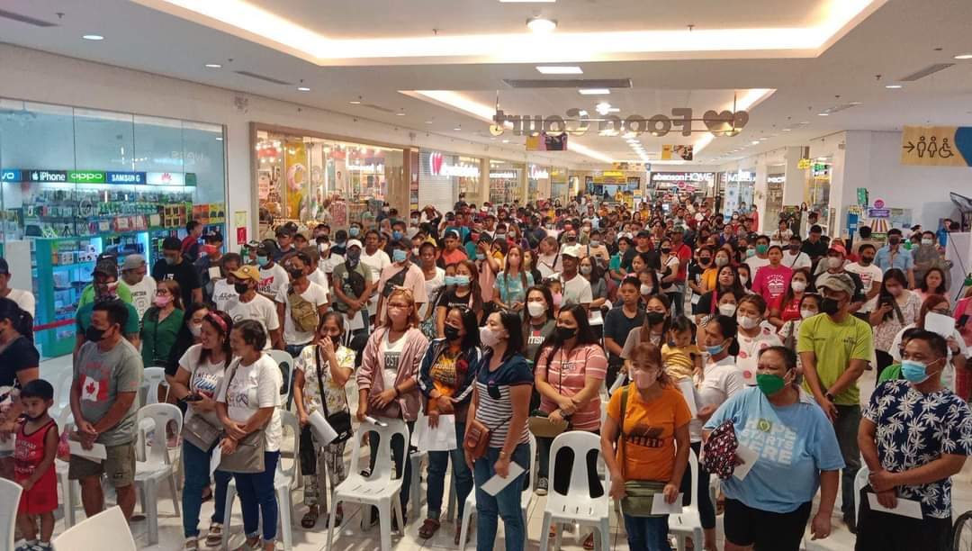 teampveofficial's tweet photo. @SenImeeMarcos nasa Malolos Bulacan, para sa AICS payout sa 1,000 beneficiaries na nagkakahalaga  3,000 bawat isa. 

#IMEEsolusyon 
#TatakMarcos 
#indefatigablesenator 
#PhilippineVloggersElite https://t.co/3hdAazVzlp
