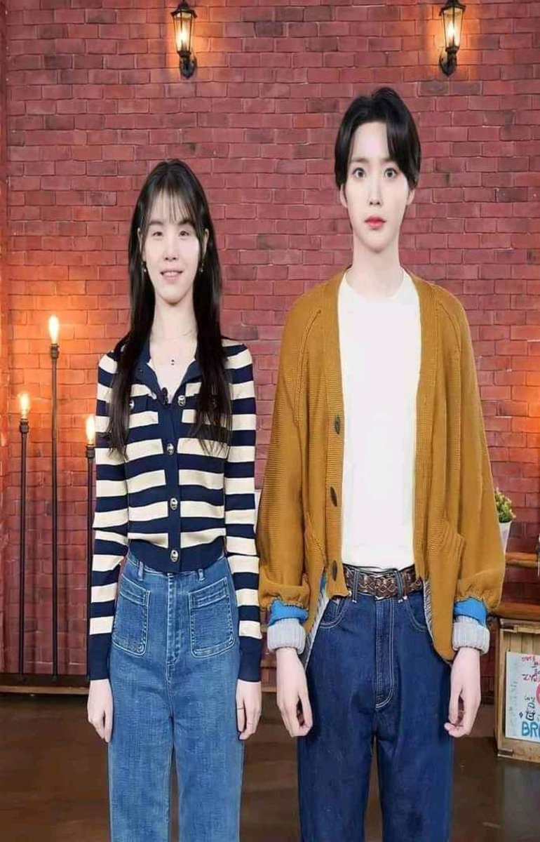 I am wheezing bye- 
💀💀
#SUGA #IUxSUGA #IU