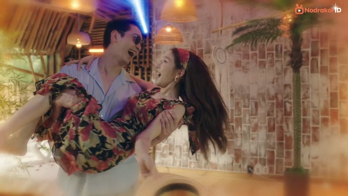 lovisdramaw's tweet photo. - você é iludida?
- eu não, magina!
Eu assim:
#truetoloveep1 #truetolove #boradeborahep1 #boradeborah
https://t.co/Mqmrxv669n