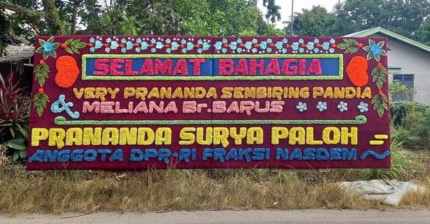 FloristCalista's tweet photo. Untuk pemesanan papan bunga medan dan sekitarnya

Calista Florist
Hp / wa : 0813 7744 2488 / 0822 7275 3772

#calistaflorist
#papanbungamedan
#papanbungapancurbatu
#papanbungasibolangit
#bungapapanmedan
#floristmedan
#bungamurahmedan
#papanbungasumut
#karanganbungamedan https://t.co/y1gR7NbrIy
