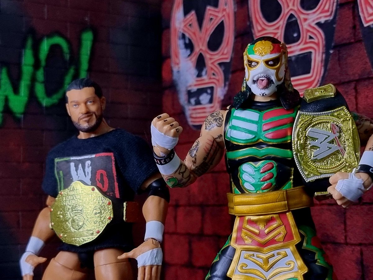 @RingsideC @PENTAELZEROM
@thetayavalkyrie
@luchasaurus @EscobarWWE 

The #LuchaUnderground collection continues to grow across many different action figure brands.