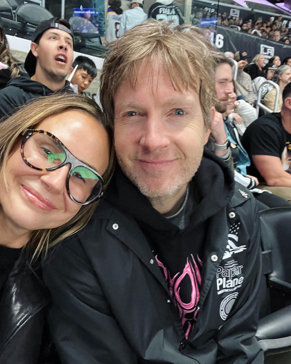 TheLadyGang's tweet photo. This weekend @KeltieKnight used @gametimeapp to take her family to a @lakings game. A quick and easy way to get last minute tickets and great seats!

Use the code LADY at checkout and get $20 off your first order! 🎟️ 

#gametimeapp #lakings #ladygang  #hockey #events #sports https://t.co/OOwCdOt1XQ