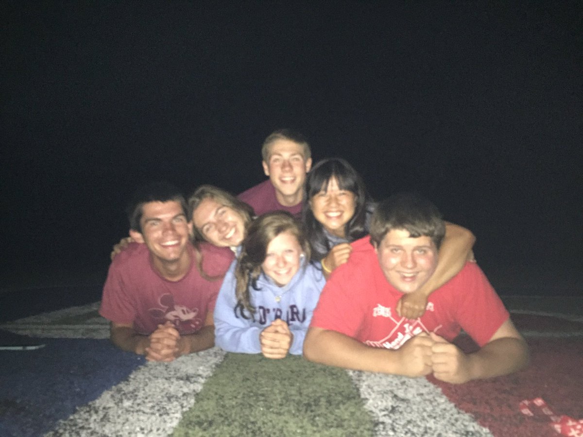 BillyILikes's tweet photo. Here’s just some random pictures from high school that represent an unbelievably small fraction of the people I loved then. https://t.co/9iC0yK0tsr
