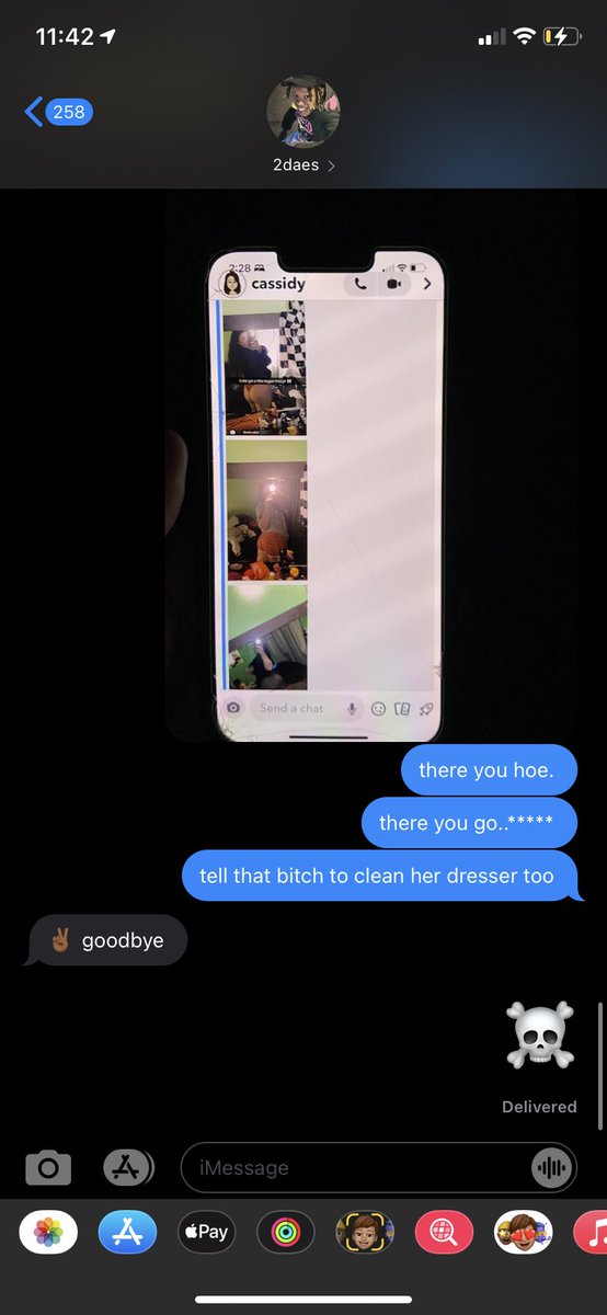 beancustomz's tweet image. my ex asked me to send him a booty pic. i sent him the picture of his phone from when he was cheating on me. LOL.