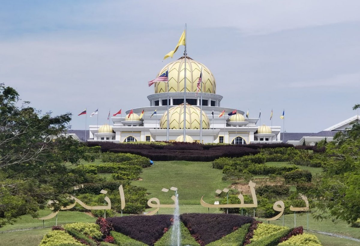 Coolyanok's tweet photo. Malaysia Independence Square https://t.co/iyFADIdQac