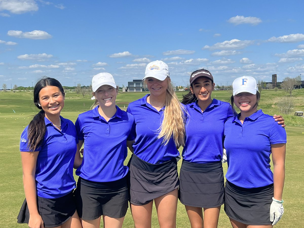 Varsity Lady Raccoons “putting” in the work today at PGA Frisco to prep for Regionals in Rockwall next week!
#fhsgolf #raccoongolf #fun #practice #pga #hardwork #varsitygolf
