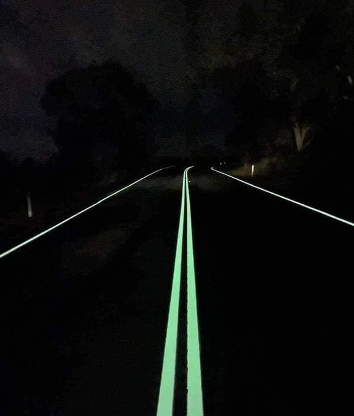 These road lines In Australia glow in the dark. Lane markings use photoluminescence which is the same technology used in glow sticks and other glow-in-the-dark products that absorb the Sun’s light and release it after dark.

#EIIRInteresting #engineering
Credit: Unknown, ViaWeb