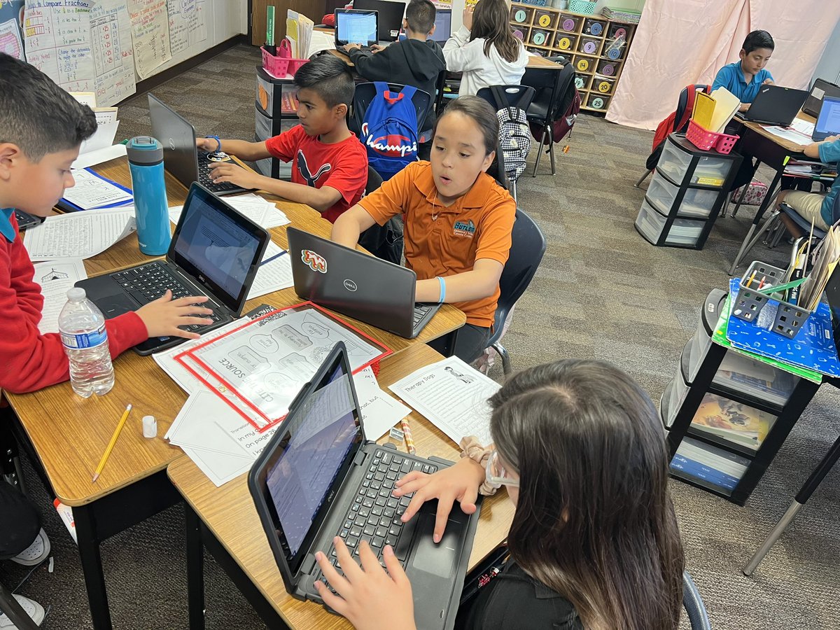 Aortiz55Butler1's tweet photo. RLA Blitz. Scholars are Loving  Every Growth Opportunity. #LEGO @jpb_coyotes_BES https://t.co/oWa8ALbr5E
