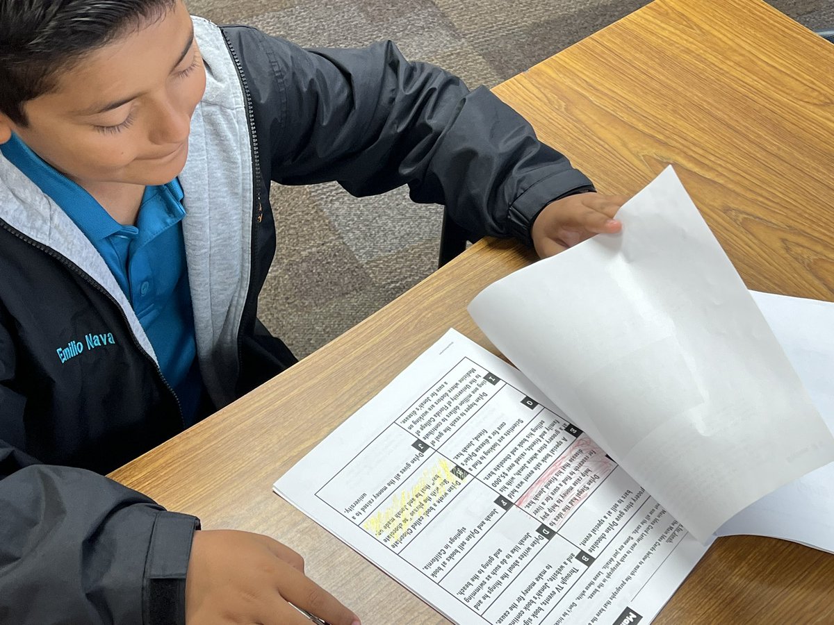 Aortiz55Butler1's tweet photo. RLA Blitz. Scholars are Loving  Every Growth Opportunity. #LEGO @jpb_coyotes_BES https://t.co/oWa8ALbr5E