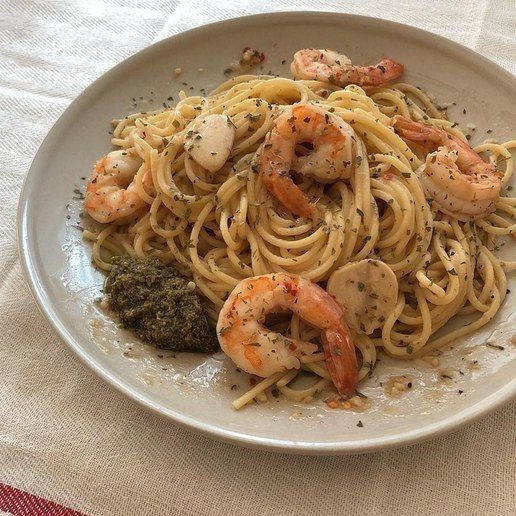 ㅤㅤㅤ
ㅤㅤㅤ230413  ꕥ  11:58
ㅤㅤㅤ— ⌕ loc disabled 

the weather made me craved for pasta soooo hihe, shrimp pasta for lunch ૮ ˶ᵔ ᵕ ᵔ˶ ა might as well steal the recipe from em.