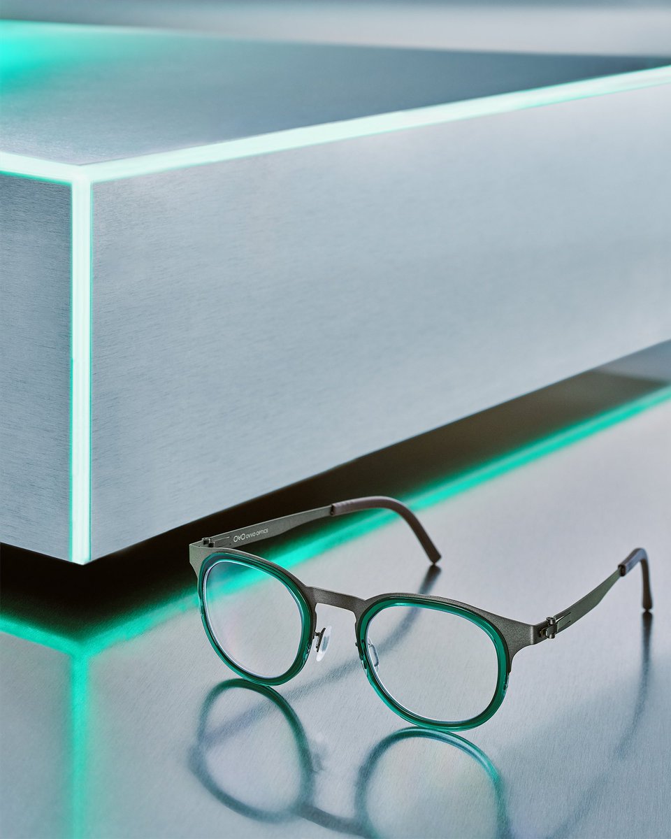 OVVOoptics's tweet photo. #OVVOOptics #DUOCollection Style 6033 in crow w/congo blue frames are perfect for the artist, academic, and big thinker in all of us! https://t.co/8rutf6y0L2