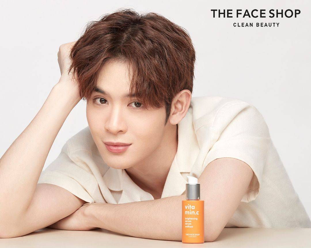 JamessuAholic's tweet photo. 📷 IG : thefaceshopthailand
:🍊VITAMIN BRIGHTENING SERUM🍊ผลิตภัณฑ์วีแกนจาก The face shop
#Skinsolution #คำตอบปัญหาผิวจากธรรมชาติ #thefaceshopthailand
🔗https://t.co/TJ8EmLaEWd
@Jamessu_w @netsiraphop
#JamesSu #netsiraphop
#NetJames #เน็ตเจมส์ https://t.co/IOUB96gBSf