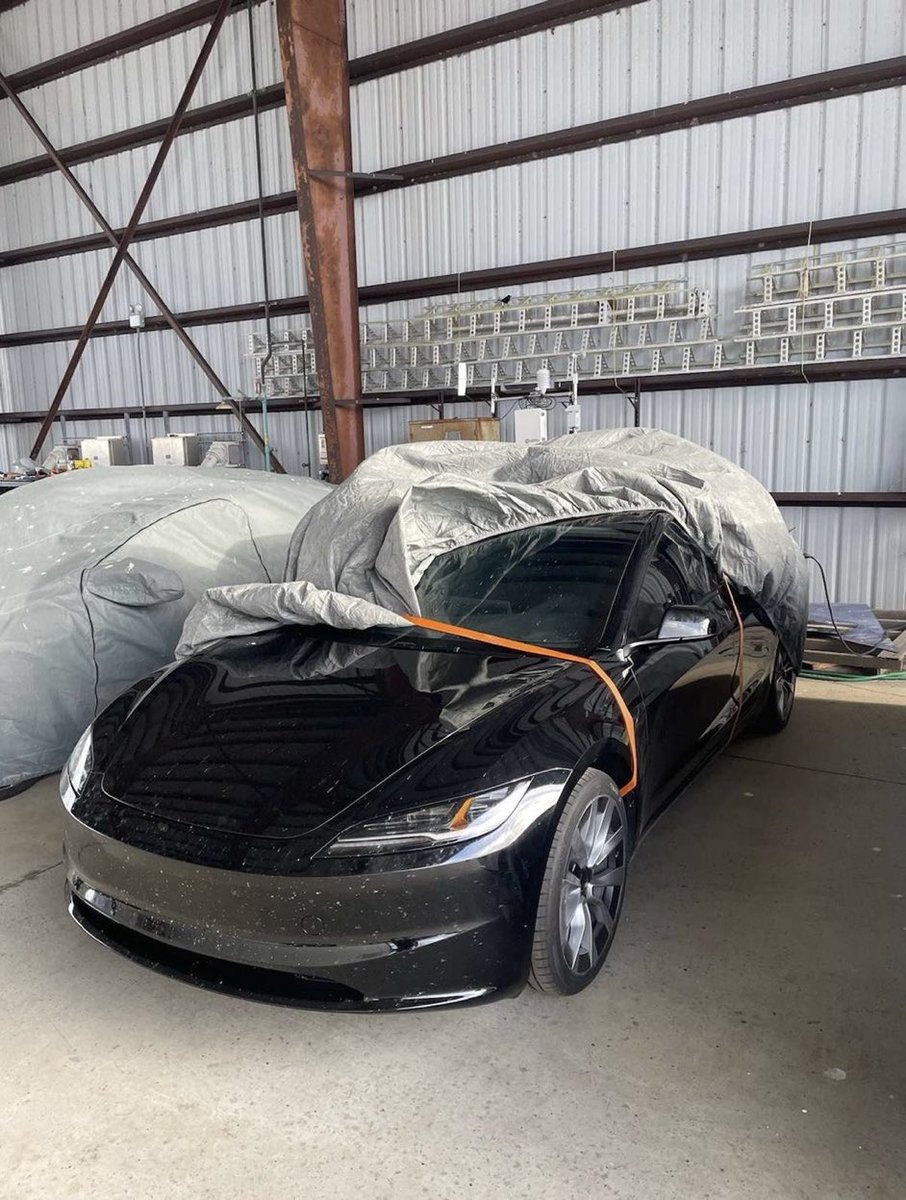 Data_1001's tweet photo. Project highland @Tesla Model 3 leak. #Model3 https://t.co/wxUAIa6qsZ