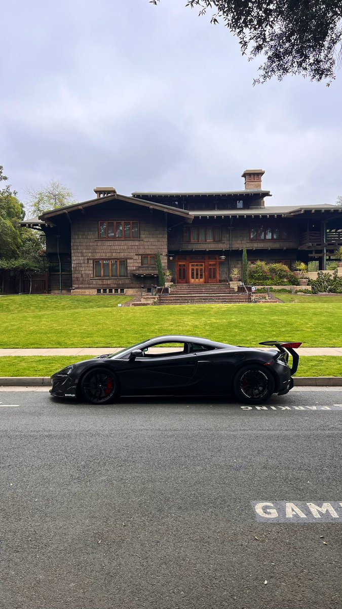 aleimages's tweet photo. cloudy morning with this 570s ☁️ https://t.co/DxMpasH8vJ