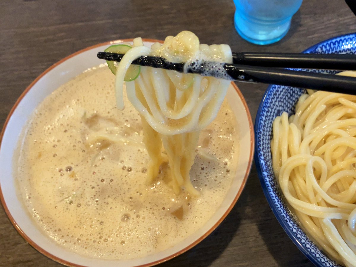 (￣･ω･￣)
ラーメンウマウマ馬🐴美👍🏻💕
まぁあの大〇軒ではなかった。
メニューが豊富で本腰ブレブレー
二度と行きましぇ~~~ん( ¨̮ )
 #ラーメンつけ麺僕イケメン #荒野行動