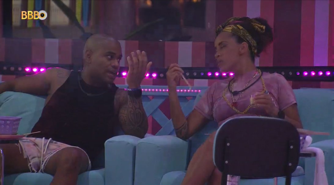 centralreality's tweet photo. Black disse pra Domitila que se ela quiser se afastar dele pra não respingar nela, ele vai entender. Domitila disse que vai respingar e que ela não vai se afastar. #BBB23 https://t.co/WLTWSIsXEl