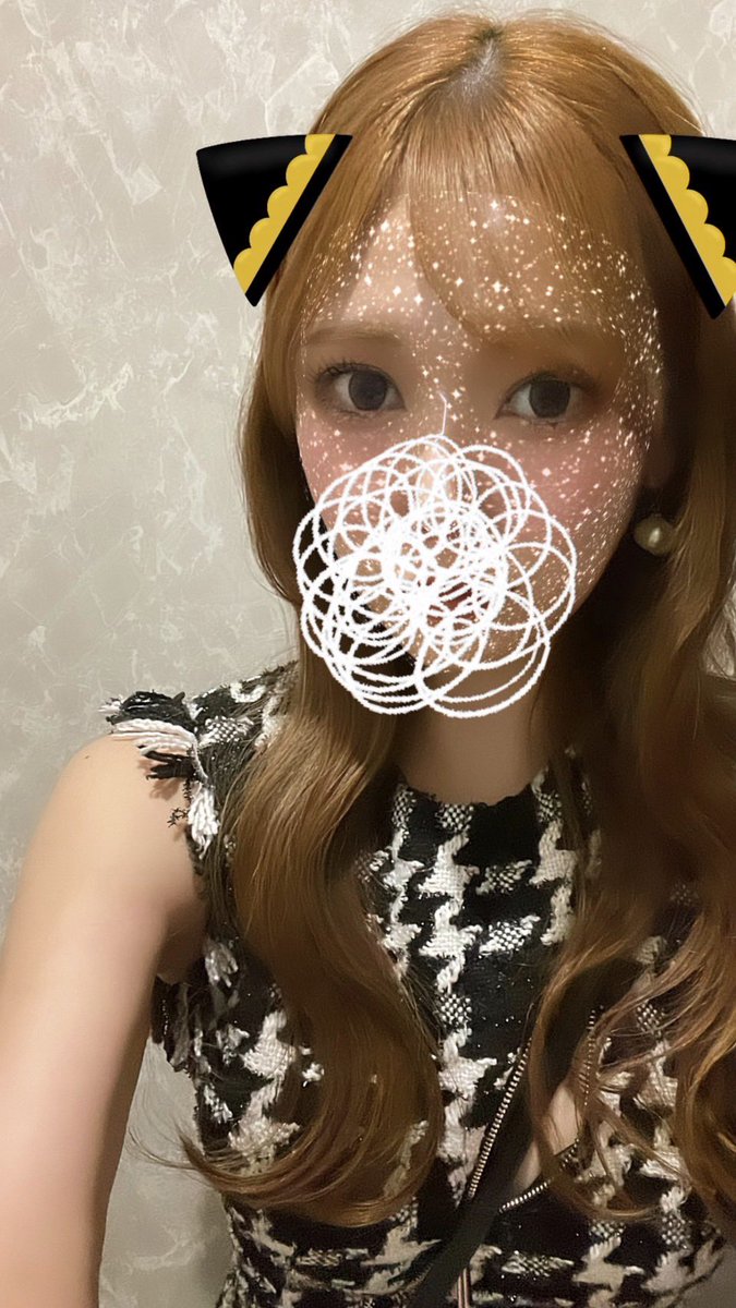 CPurege's tweet photo. こんにちは
今回の写真は、のあちゃんです

今日はぽかぽかお天気が
戻ってきましたね☺️
朝起きて天気がいいだけで
テンションが上がります！

今日もピアジュは
昼から営業してます
ぜひ一緒に乾杯しましょう〜🥂💕

本日も元気に営業中です https://t.co/TYz8wtEi2o