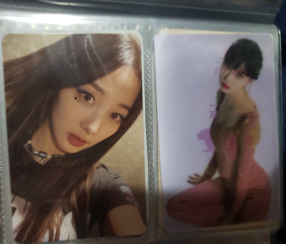 shayni_day_'s tweet photo. Mutis se que les debo unboxing, ya me llego la merch por ahora les mostraré las pcs que me tocaron del álbum de key de killer, nct dream glitch mode, y aespa savage

El ligstick de nct esta hermoso <3
#kpoptwt #unboxing #unboxingkpop #NCT #aespa #kpoppc #keykiller #ligstick https://t.co/k6d1dcrZAf