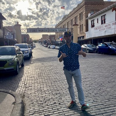 #NewProfilePic When in Texas 🤙 🤠