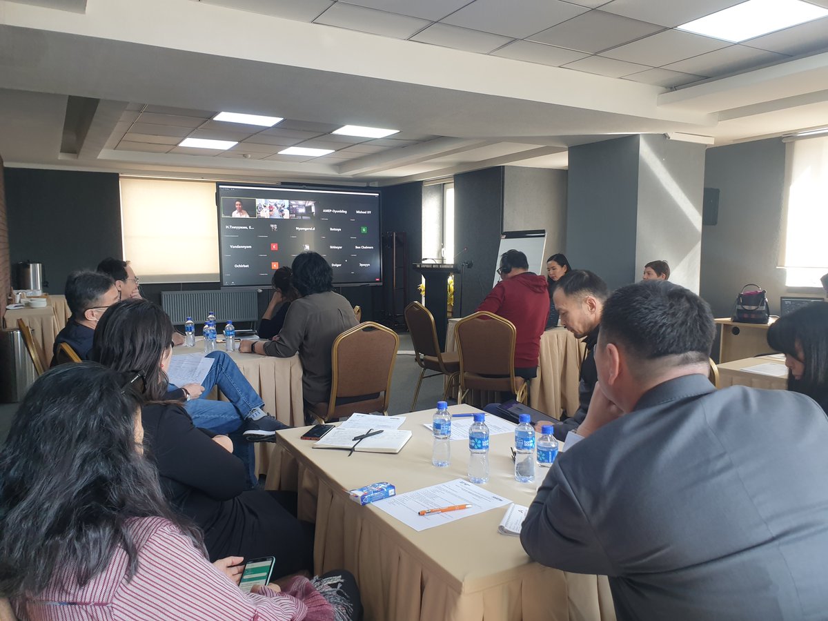 АМЕП 2 хөтөлбөрийн зүгээс Монгол улсын геологи, байгаль орчин, уул уурхайн салбарын мэргэжлийн холбоод бусад орны ижил төстэй үйл ажиллагаа явуулдаг байгууллагуудтай мэдээлэл, туршлага солилцох ажлыг зохион байгуулж байна.
amep.mn/news-detail/70