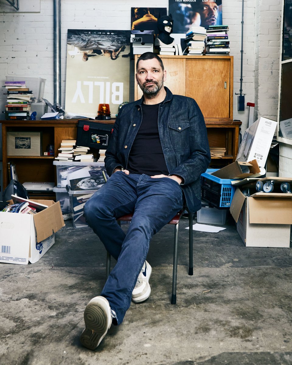 Theo Maassen is de nieuwe presentator van VPRO Zomergasten. Maassen is blij en trots: ‘De gasten zijn mensen die per definitie excelleren in hun vak. Ik wil me laven aan de kennis en wijsheid die ze in de loop der jaren hebben vergaard.’ Lees meer op vpro.nl/zomergasten