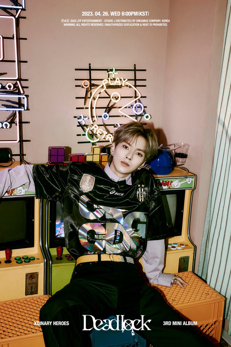 thecommalab's tweet photo. '컴백' JYP 밴드 엑스디너리 히어로즈 오드(https://t.co/AXAfWbEzYp), 개인 티저 속 반전미 가득! 아티스틱 분위기↑

- 엑디즈 오드, 댄디 아티스트부터 장난꾸러기 악동까지 무한 콘셉트 소화력 자랑

(사진제공: JYP엔터테인먼트)

#엑스디너리히어로즈 #XH #엑디즈 #오드 #Ode https://t.co/4IYdJh6lkf