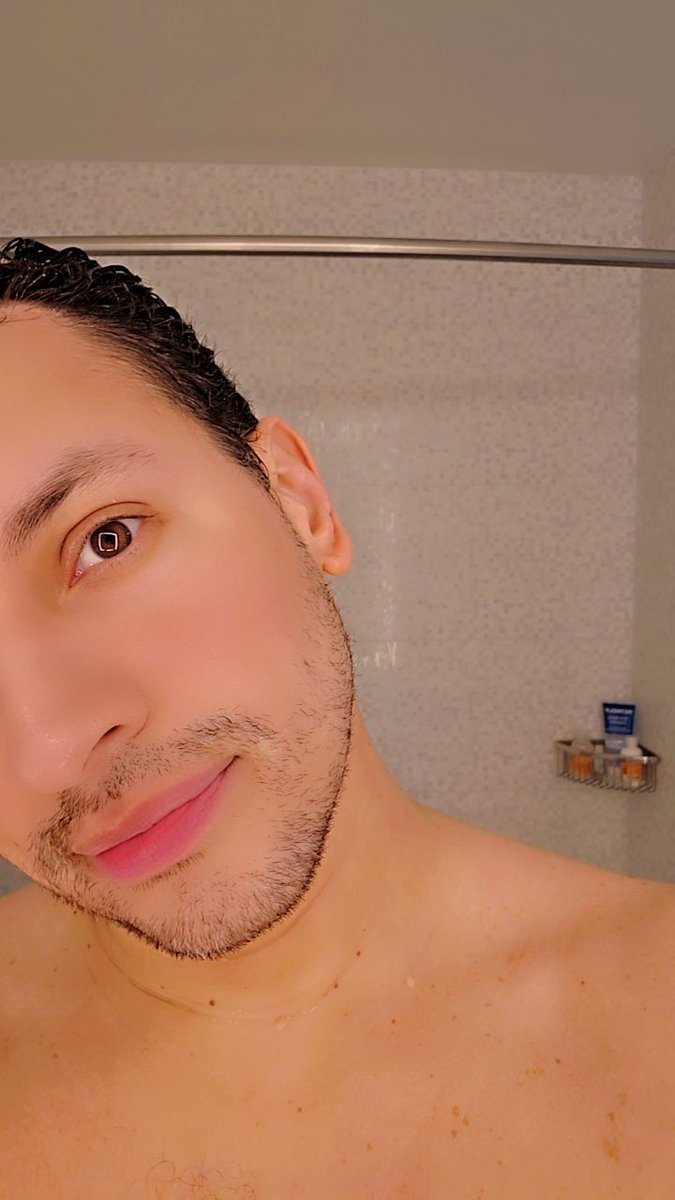 Trisson2's tweet image. 39 and feeling fine