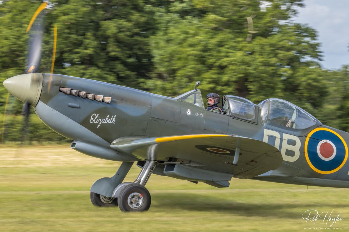 ShutterbugWGC's tweet photo. “Pilot Week”
Aero Legends Charlie Brown at Headcorn, mostly seen flying their T9 Spitfire NH341…@spitfire_boys @SocietySpitfire @AeroLegendsUK #pilotweek #pilotpics #pilotphoto #warbirdpilot #aviation #airshows #avgeek #headcorn #aerolegends https://t.co/YcFTIwkbgW