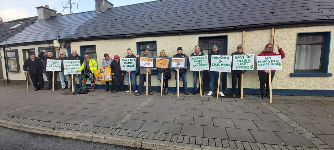 This Saturday, the 15th of April at 1 p.m., a protest will take place in Ennis. At planned demolishing of 6 beautiful homes .@MlMcNamaraTD @v_olukitibi @sparpm @LeaderClare @DLynchSport @thepmanofficial @Punkrockeronly @MOBrienEnnis @TempleGateHotel @Knockadoo @RoryHearneGaffs