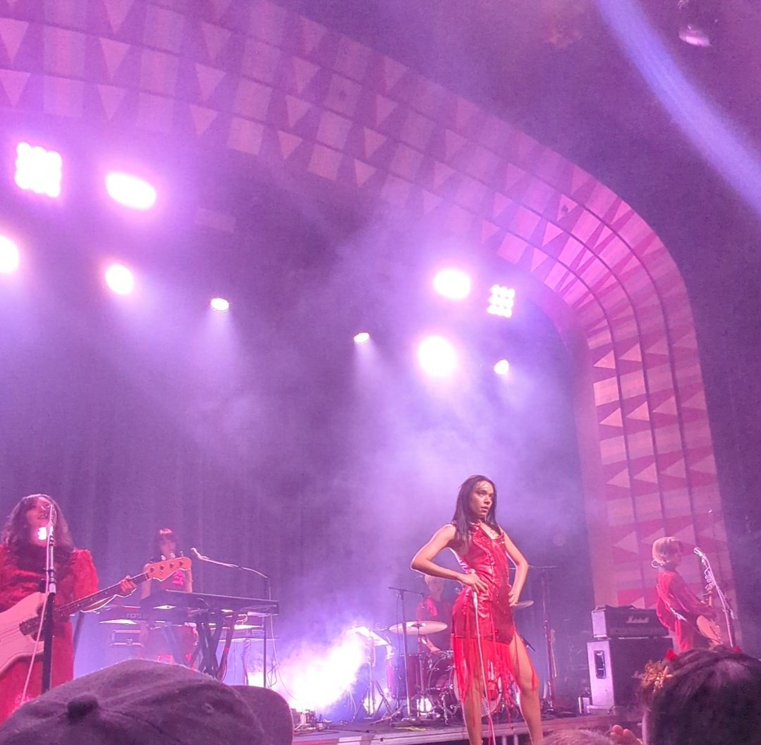 Enjoyed the Queen Bee concert in LA yesterday. Everyone was amazing! #queenbee #ziyoouvachi