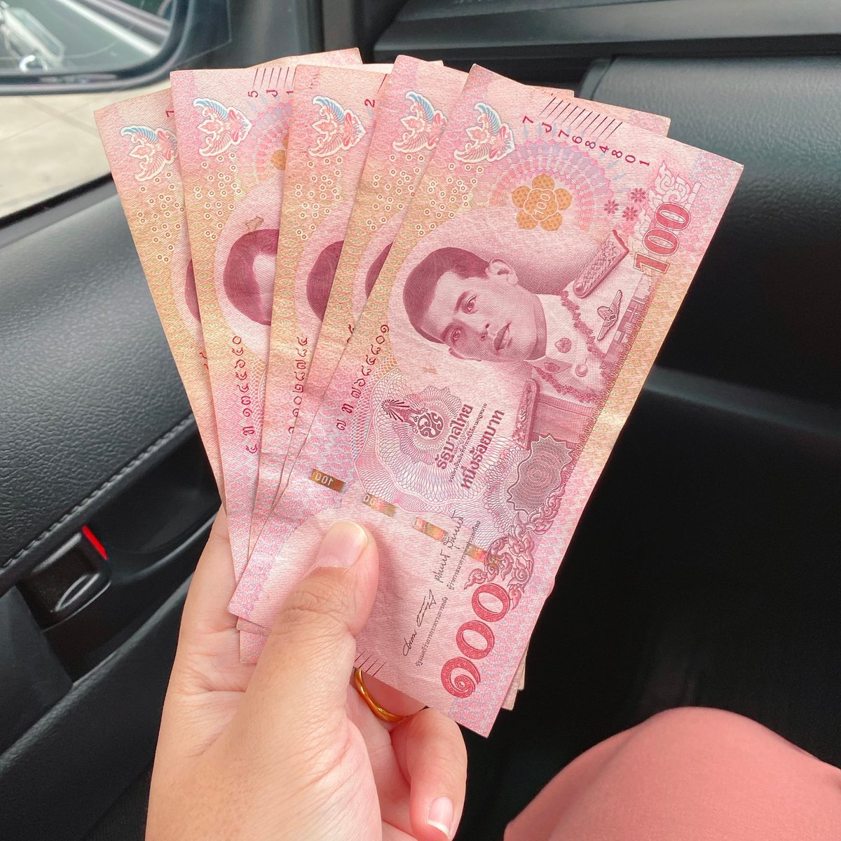 #แจก 500 บาท 1 รางวัล ต้อนรับวันสงกรานต์ค่าาาา
💦 รี + ฟอล
💦 ประกาศพรุ่งนี้ 4 ทุ่มค่าาาา

#แจกฟรี #แจกฟรีแค่รีฟอล #แจกฟรีก็รีกันไป #แจกเงินฟรี #สงกรานต์ #สงกรานต์66