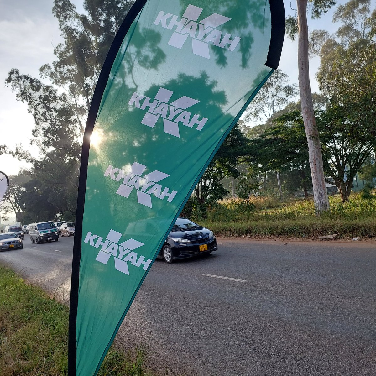 Sunrise along Borrowdale Road with Star FM 

Another big brands collaboration! 

We are looking forward to your hoot as you pass by. #QualityThroughGenerations

Safe travels to work all!