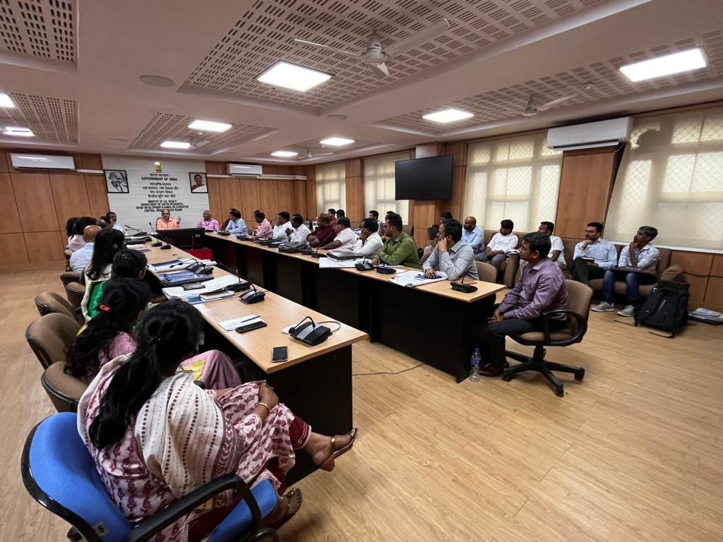 CGWB_CHQ's tweet photo. Valedictory function of 2 days training programme on "Training of Trainers on Source Sustainability", organized at CGWB, CHQ, Faridabad.
@MoJSDoWRRDGR https://t.co/B9NhacWpN5