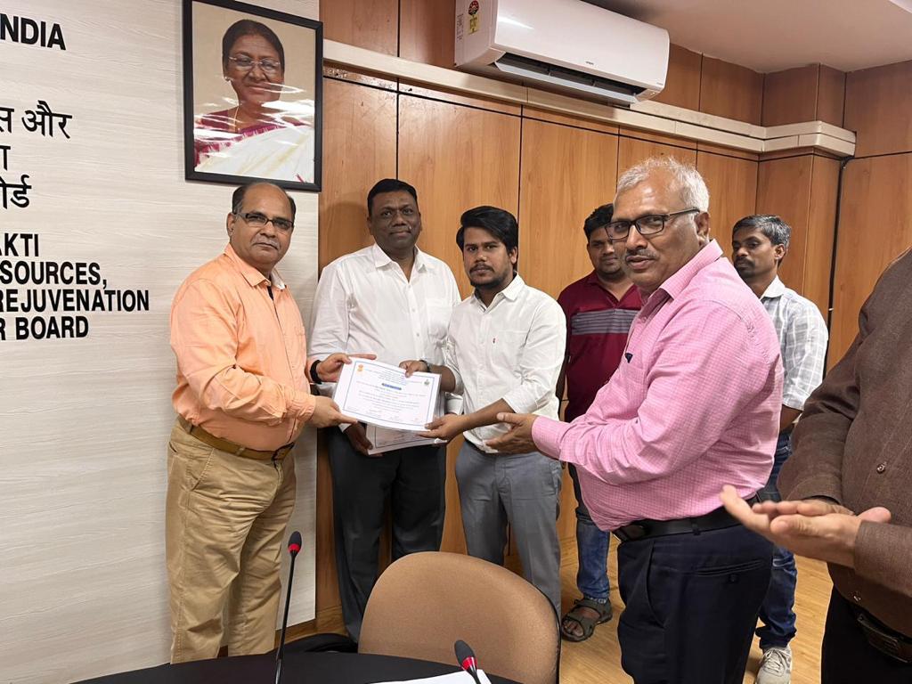 CGWB_CHQ's tweet photo. Valedictory function of 2 days training programme on "Training of Trainers on Source Sustainability", organized at CGWB, CHQ, Faridabad.
@MoJSDoWRRDGR https://t.co/B9NhacWpN5