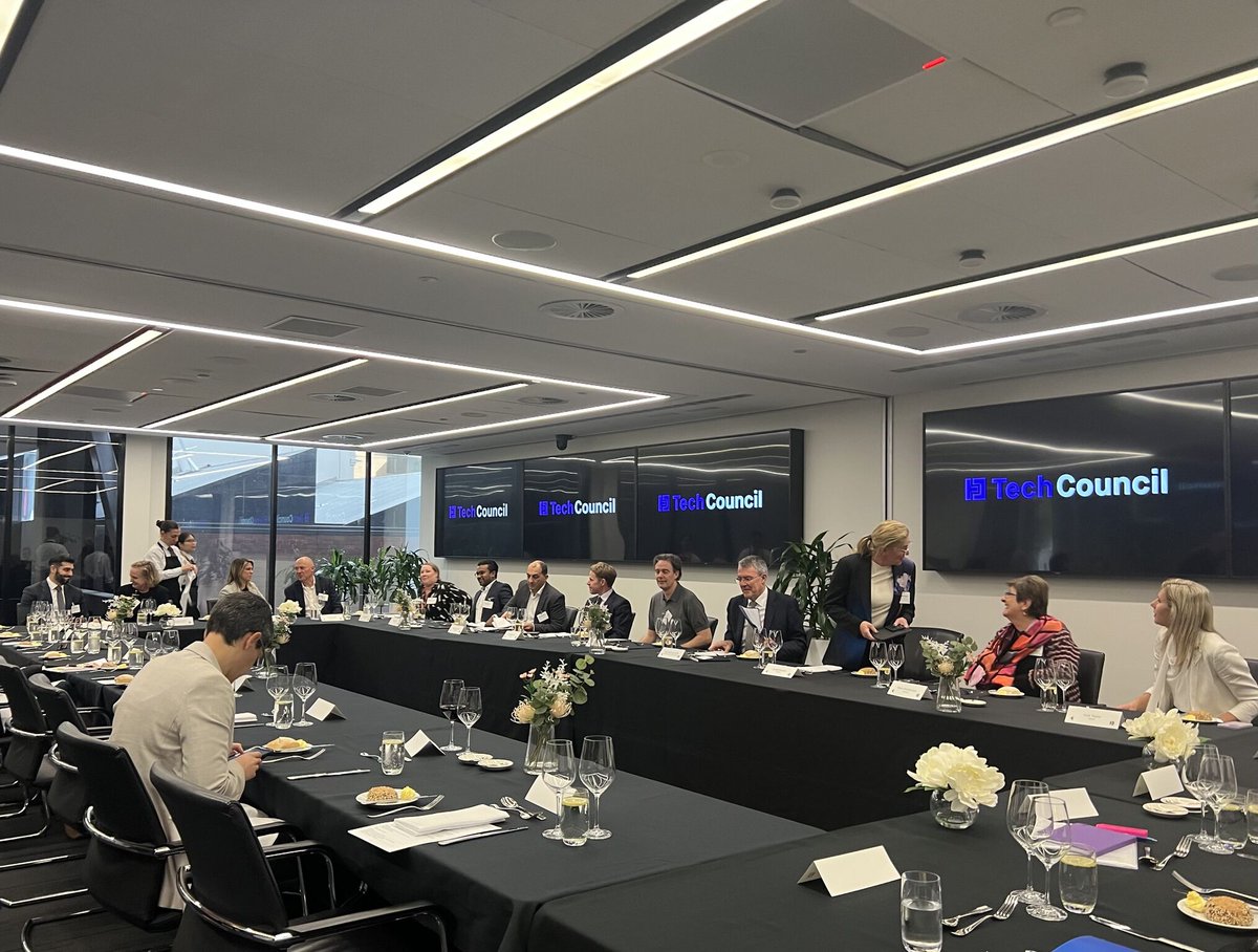 _ErikaLy's tweet image. Thrilled to have hosted a thought-provoking roundtable with the Attorney-General, the Hon Mark Dreyfus MP, speaking about #privacyreform #digitaleconomy #interoperability #techpolicy
