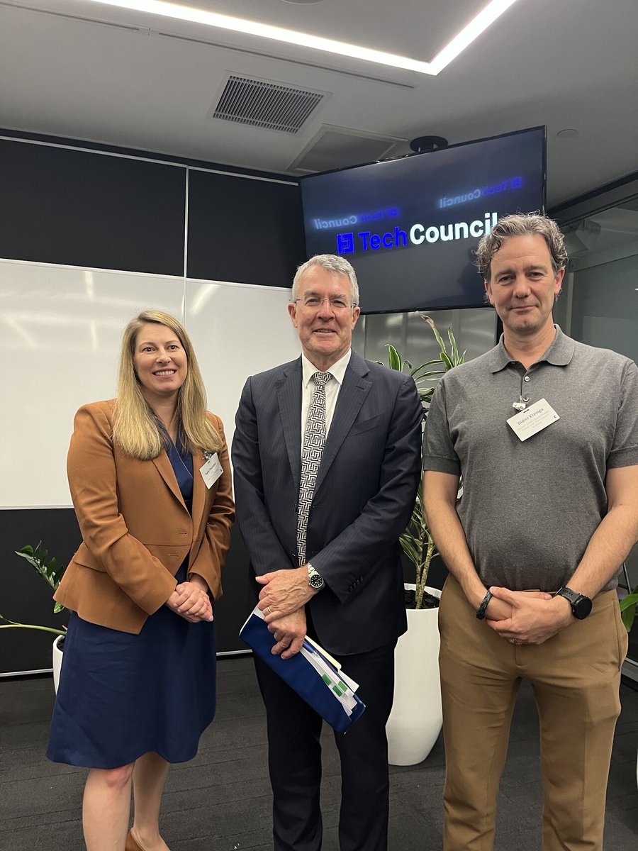 _ErikaLy's tweet image. Thrilled to have hosted a thought-provoking roundtable with the Attorney-General, the Hon Mark Dreyfus MP, speaking about #privacyreform #digitaleconomy #interoperability #techpolicy