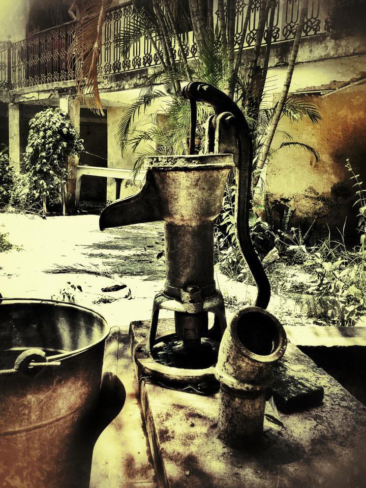 dect1608's tweet photo. #FelizMiercoles El Bicentenario de #Tampico trajo consigo el anuncio del nuevo #museo para #México se trata de la casona construida por el expresidente Manuel Glz utilizada como cuartel militar en la revolución;temática acontecimientos históricos Siglo XIX https://t.co/nS5bWl0AtX https://t.co/PNJvjReVGb