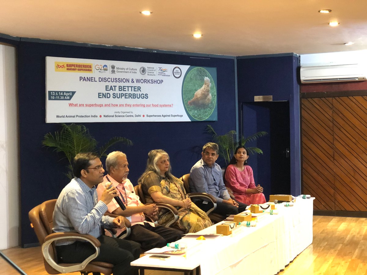 SaSuperbugs's tweet photo. It’s a full house as we kick off a super imp discussion on #superbugs in our #food &amp; #environment with #youngpeople @SciMuseumDelhi  

Our experts unpack complex ideas &amp; behaviours around #antibiotic use and misuse 💊 and what can we do to stop the rise of #superbugs 🦠 #nextgen https://t.co/NYzEhvsiZi