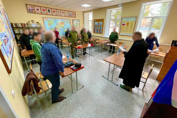 Clutin_ru's tweet photo. Контрактник из Тувы уехал из зоны «спецоперации». Он получили пять лет колонии общего режима.

https://t.co/TmbyoESTuO https://t.co/6CWMit2WCj