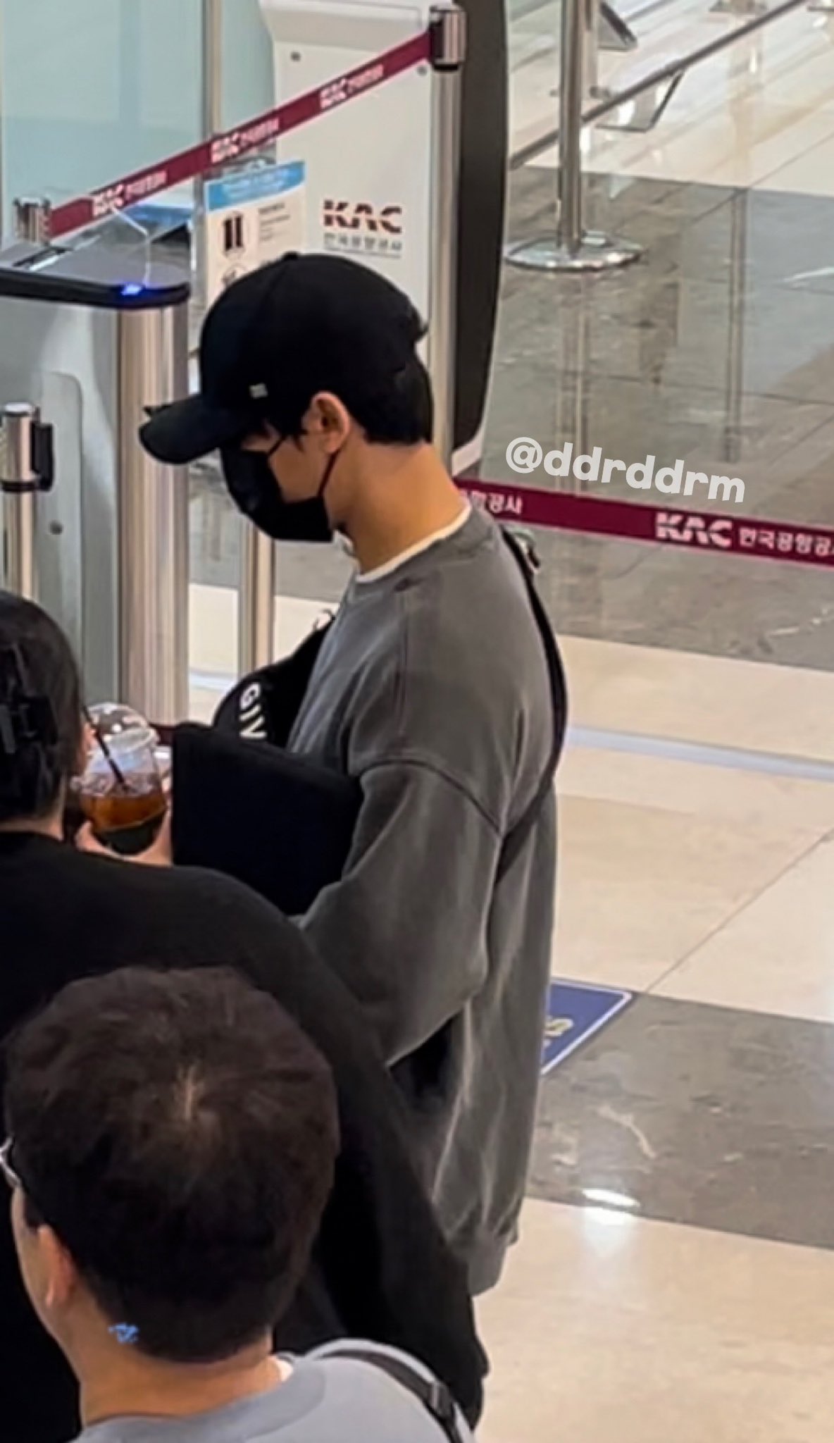 FtkiLVsaUAArP8Q?format=jpg&name=large