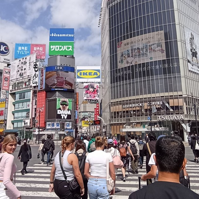 safientio's tweet photo. gm Tokyo! 🇯🇵

We are excited to meet all our fellow builders and Web3 evangelists for the next few days at the #ETHPragma and #ETHTokyo events in the lovely city of Tokyo 🚀 https://t.co/63aMPfOuPi