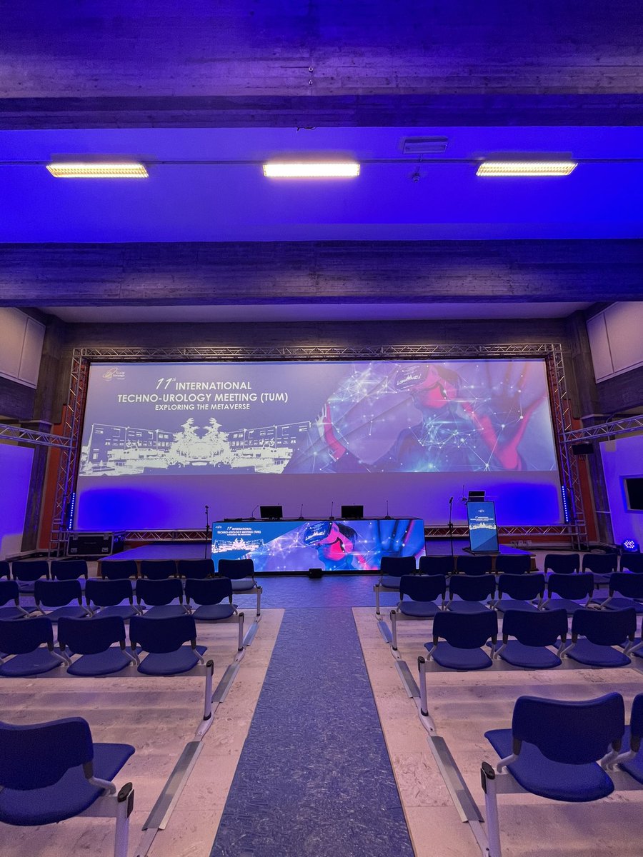 paoloverri05's tweet photo. Engine’s heating.. ready to explore the #metaverse? We are! #TUM23 @PorpigliaF @danieleamparore @EnricoCheccucci @decillis_sa @Fede_Piramide @marianoburgio https://t.co/GkRbjrXn8e
